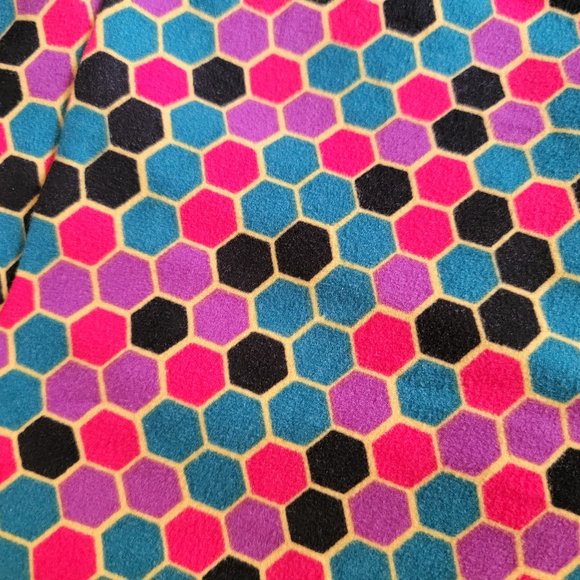 Tall and Curvy LuLaRoe Bright Pink Geometric Buttery Soft Leggings XXL - Picture 8 of 16